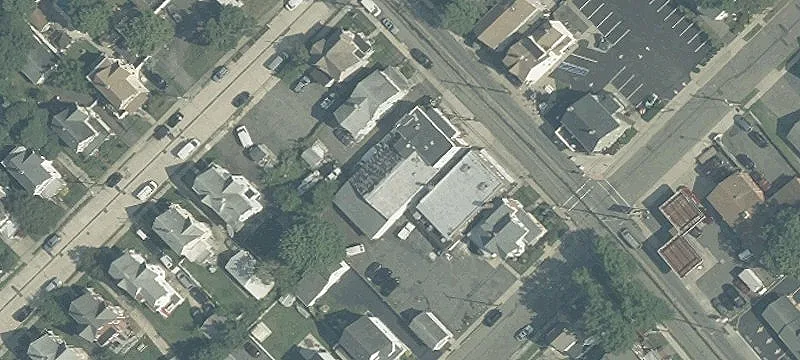 128 Main St