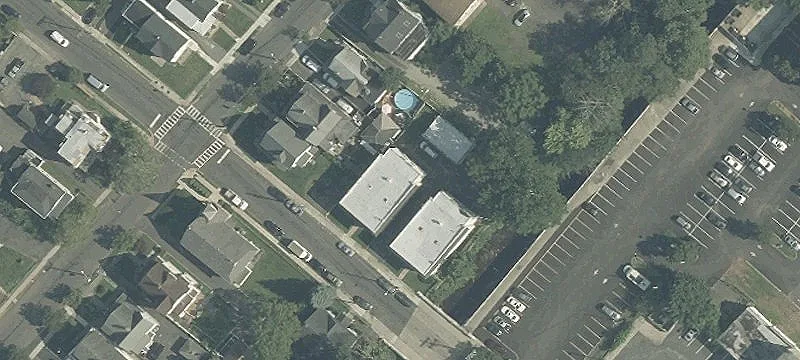 68 Duer St