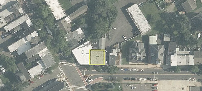 1 12th Crosswicks St