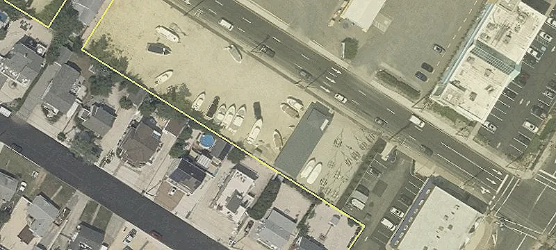 214 9th St
