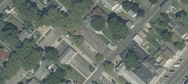 200 Liverpool Ave