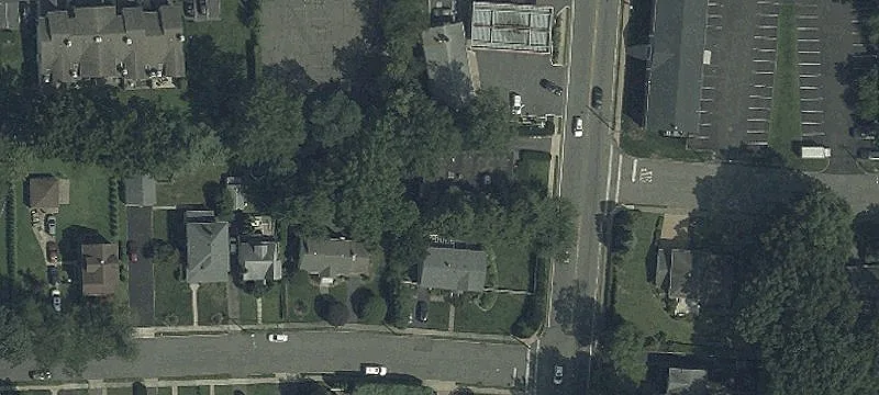 211 Knickerbocker Rd
