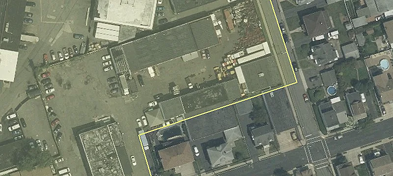 395 President St