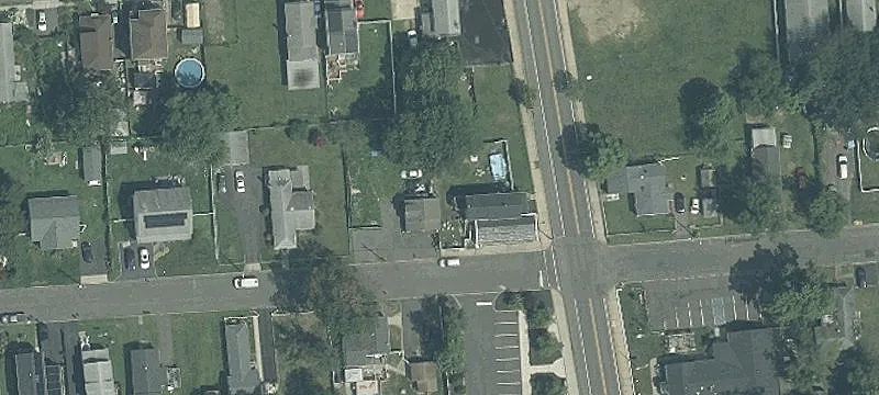 717-719 Un Ave, Unit 719
