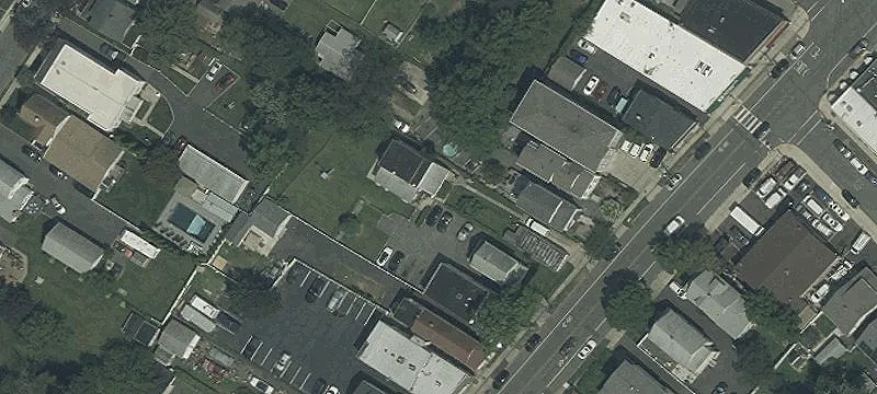 98 Broughton Ave