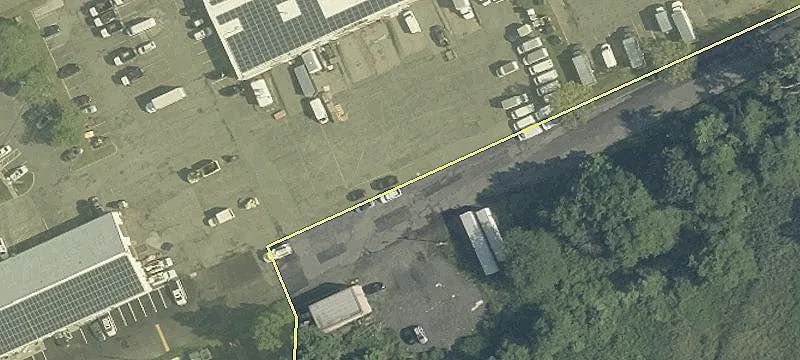 90 Frd Rd, Unit 100