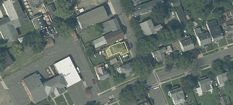 19 Seminary Ave