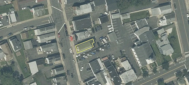 10 Anderson St