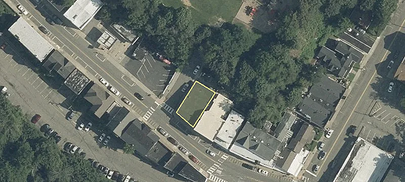 819 Main St