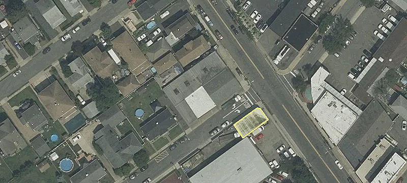 820 Paterson Ave