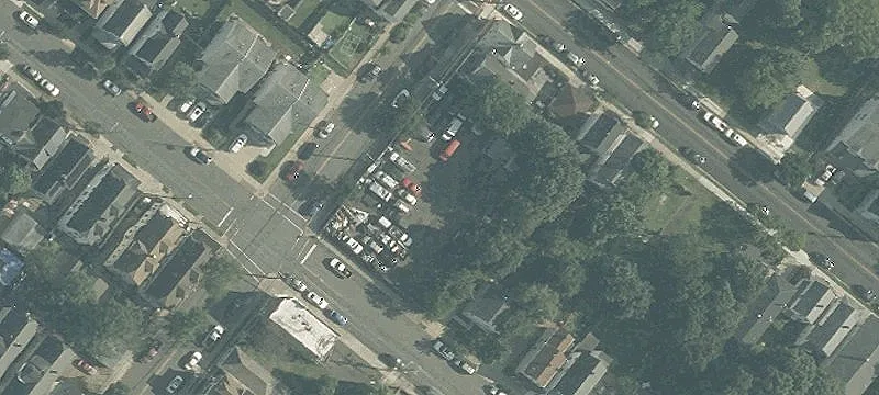 96 Lee Ave