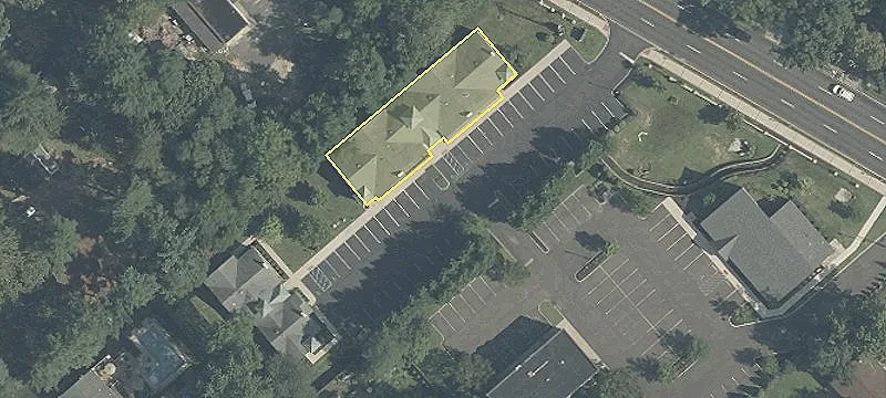 63 Lakeview Dr