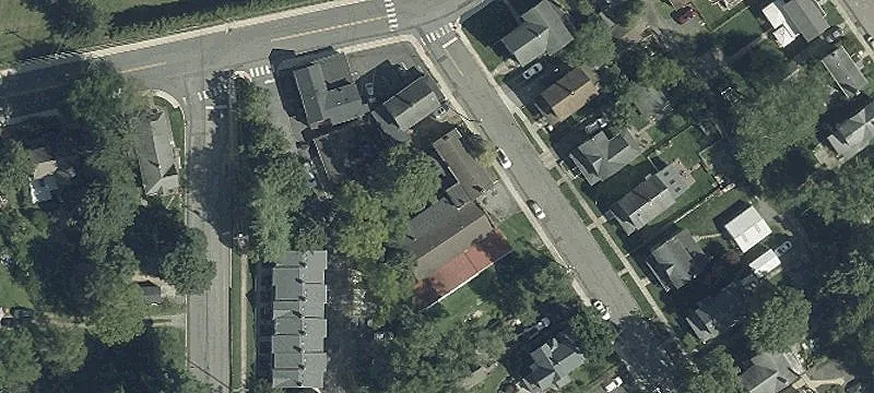10 Main St