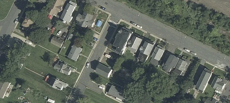 59 Railroad Ave