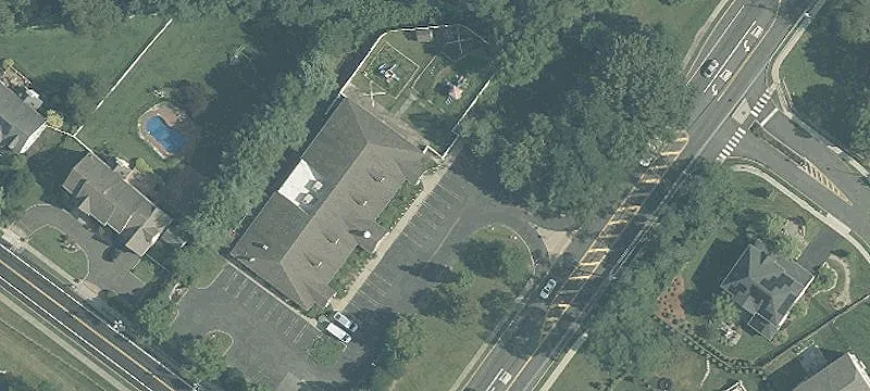 635 Cranbury Rd