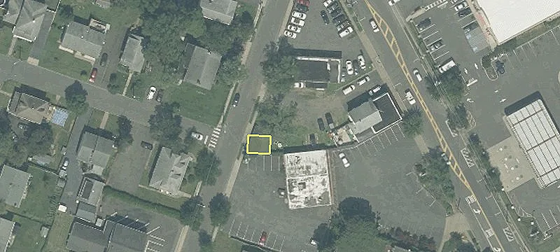 19 Cedar St