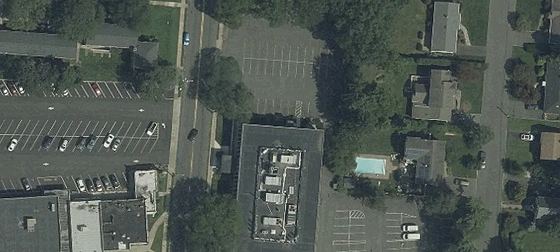 300 Knickerbocker Rd