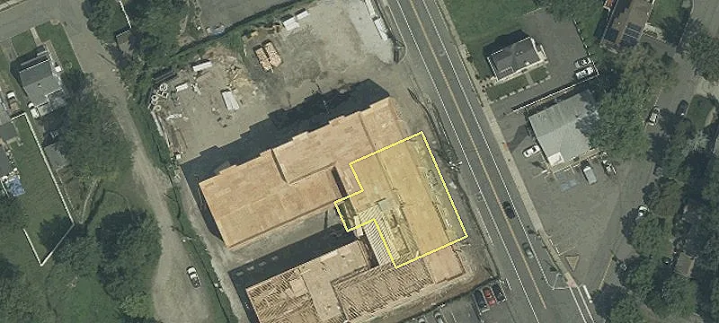 215 Newark Pompton Tpke