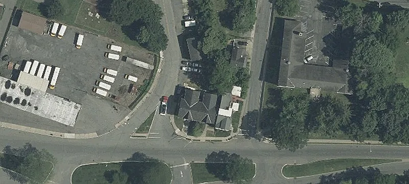 17 Memorial Pkwy