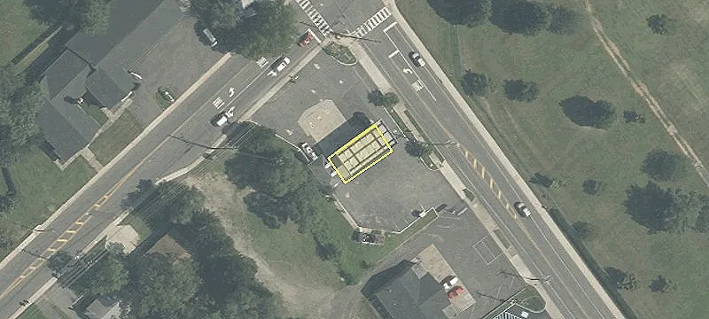 737 Main St
