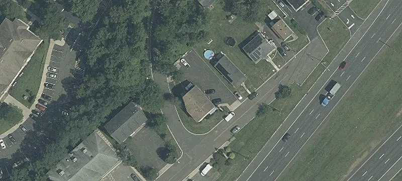 2 Austin Ave