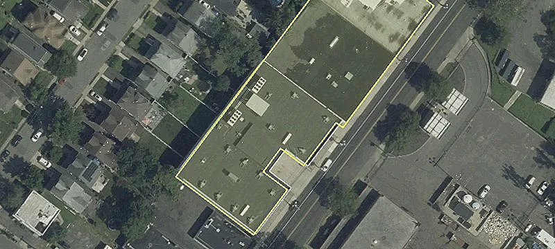 152 Van Brunt St