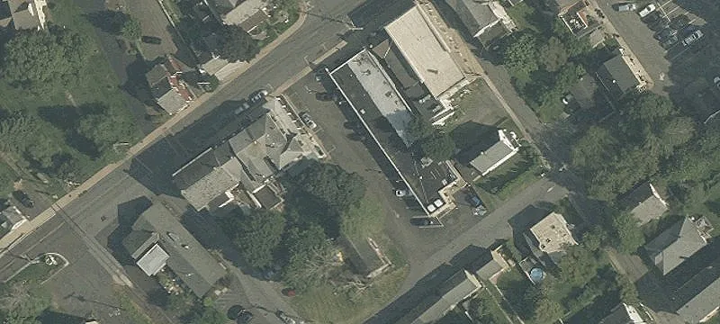 24 Brg St
