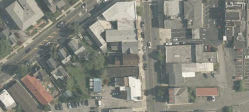 16 Main St