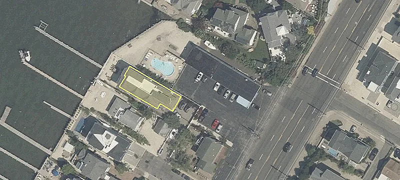 11004 Long Bch Blvd