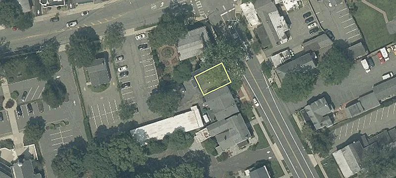 1 Hilltop Rd