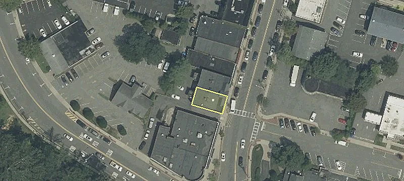 17 Sheridan Ave