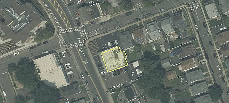14-27-29 Riv Rd
