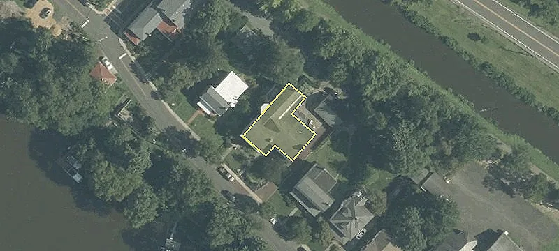 42 Riv Dr