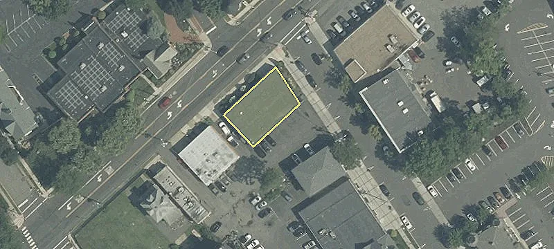 561 Middlesex Ave