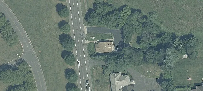 959 Holmdel Rd