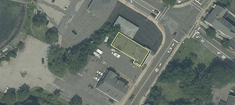 8 Woodport Rd
