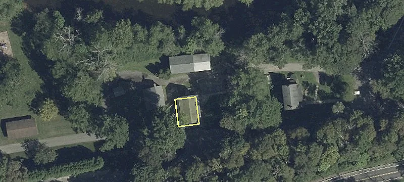 2 Footbridge Ln