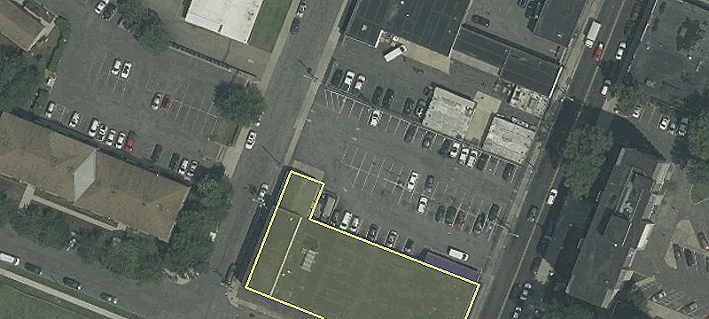 28 7th St
