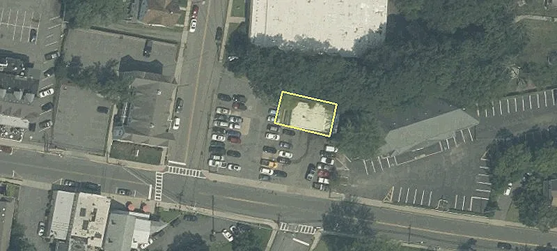 198 Main St