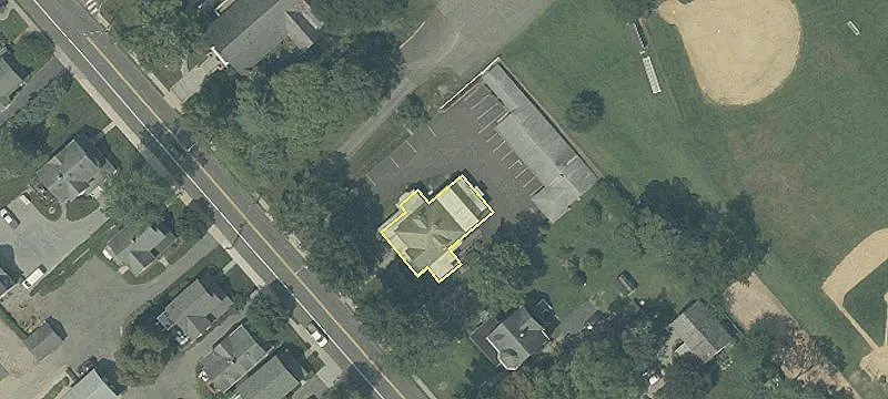 176 Main St