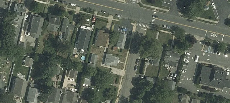 601 Warren Ave