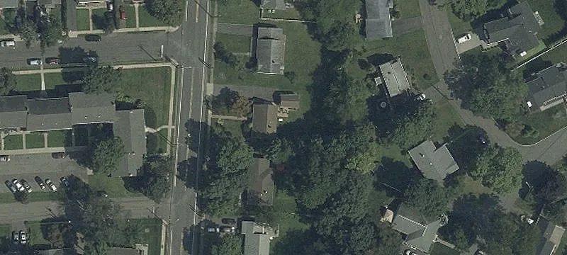 586 Knickerbocker Rd