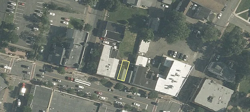 250 Main St