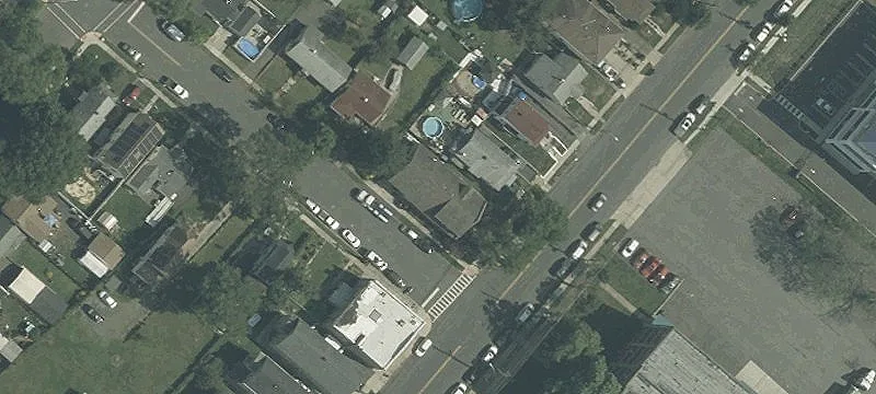 2204 Elizabeth Ave