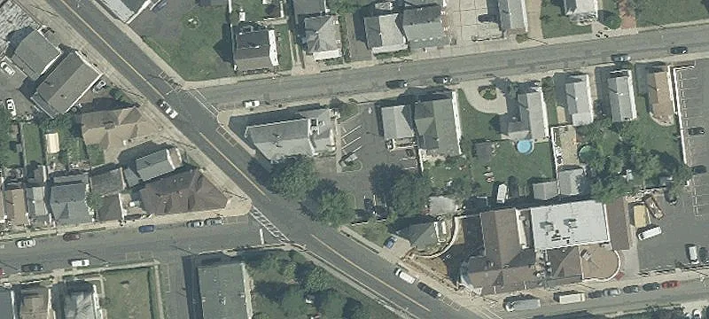33 Whitehead Ave