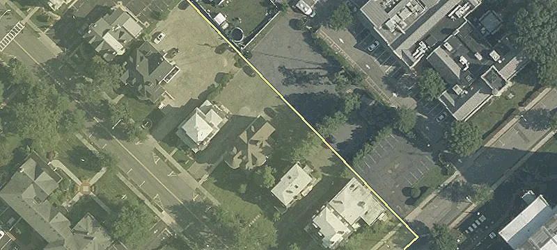 60 Maple Ave
