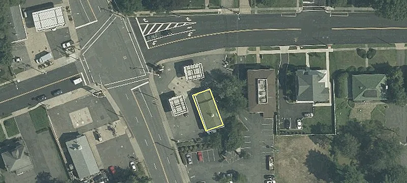 480 Amboy Ave
