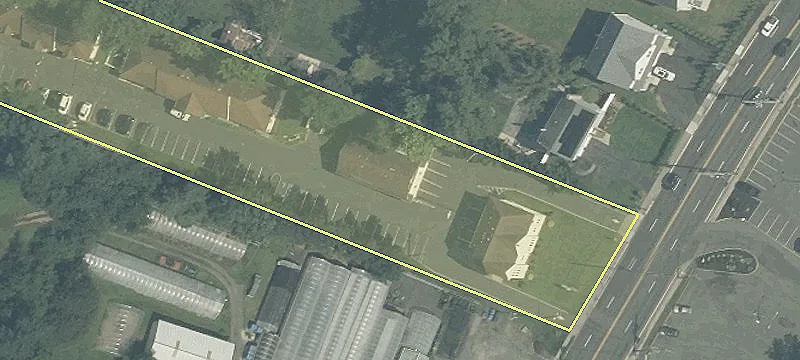 619 Un Ave, Unit 201