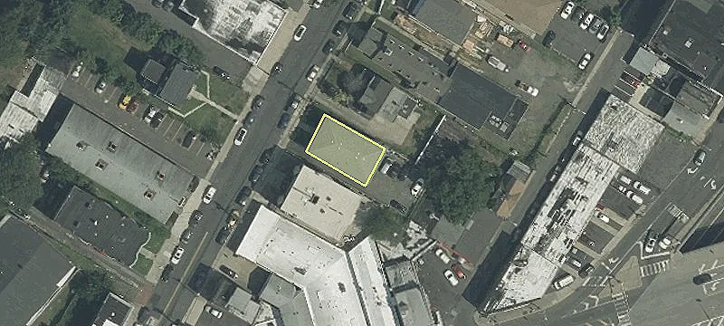 28 Myrtle Ave