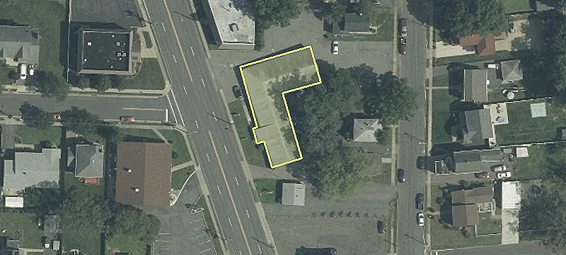 676 Amboy Ave